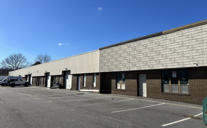 Pictures of Industrial property located at 5773 Arrowhead Dr, Virginia Beach, VA 23462 for lease - image #1