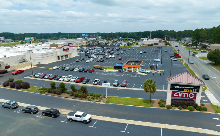 Pictures of Retail property located at 458 Virginia Ave N, Tifton, GA 31794 for lease - image #1