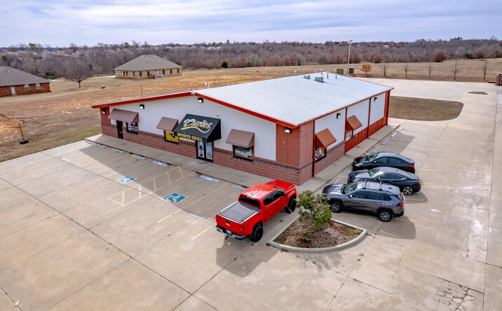Pictures of Restaurant property located at 14530 Northeast 20th Street, Choctaw, OK 73020 for lease - image #1