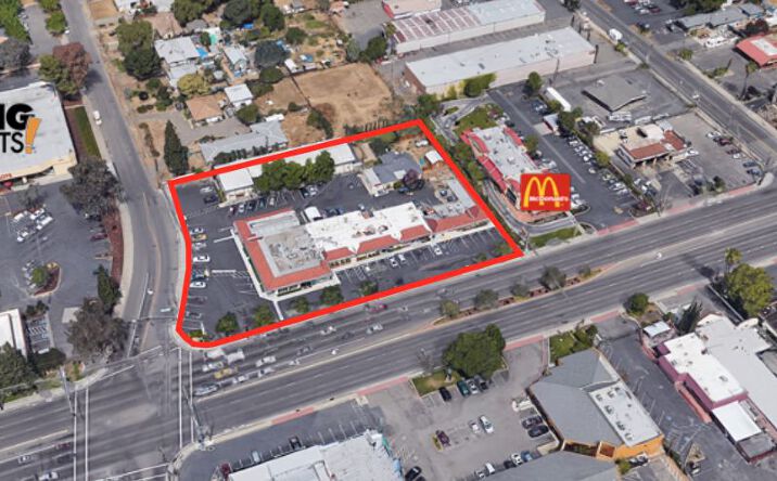 Pictures of Retail property located at 7301 Fair Oaks Blvd, Carmichael, CA 95608 for lease - image #1