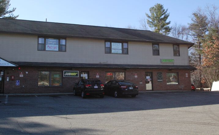 Pictures of Retail, Office, Restaurant property located at 4 Lowell Rd, North Reading, MA 01864 for lease - image #1