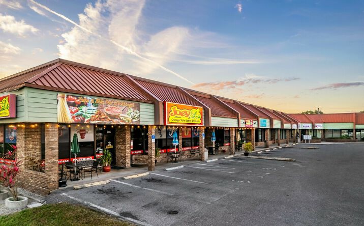 Pictures of Retail, Office property located at 925 10th St E, Palmetto, FL 34221 for lease - image #1