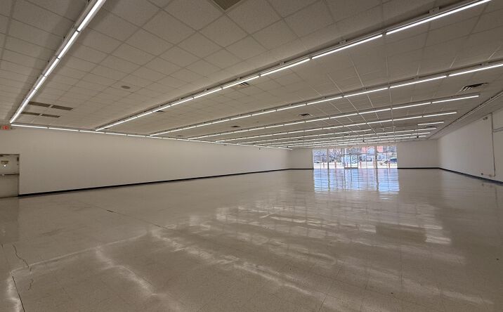 Pictures of Retail, Office, Industrial property located at 3321 SW Triana Blvd, Huntsville, AL 35805 for lease - image #1