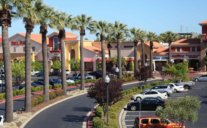 Pictures of Retail property located at 2700 E Bidwell St, Folsom, CA 95630 for lease - image #1
