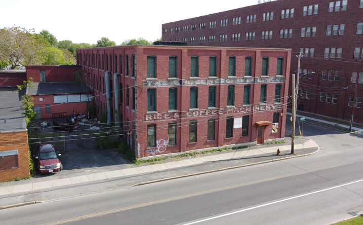 Pictures of Industrial property located at 831 W Fayette St, Syracuse, NY 13204 for lease - image #1