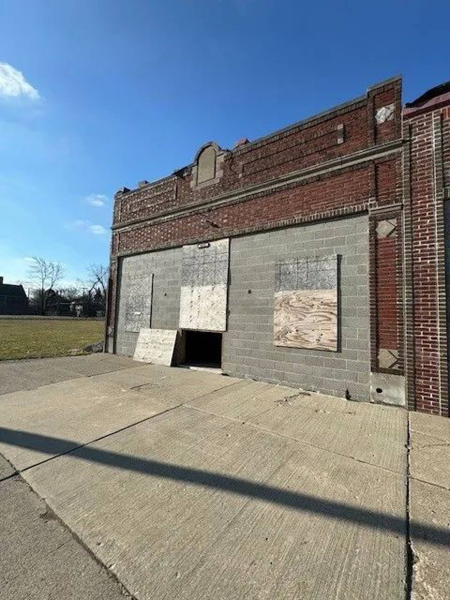 10331 Hamilton Avenue, Detroit, MI 48202 | Crexi.com