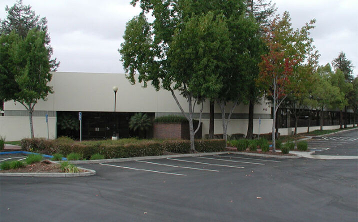 Pictures of Industrial property located at 48021-48027 Warm Springs, Fremont, CA 94539 for lease - image #1