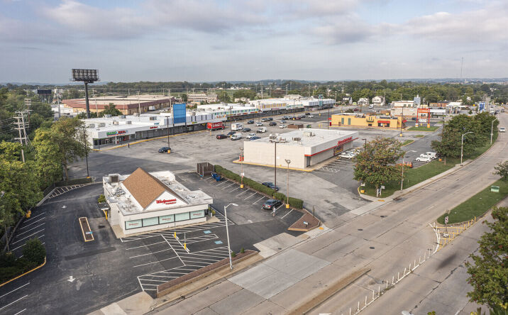 Pictures of Retail property located at 2001 W Patapsco Ave, Baltimore, MD 21230 for sales - image #1