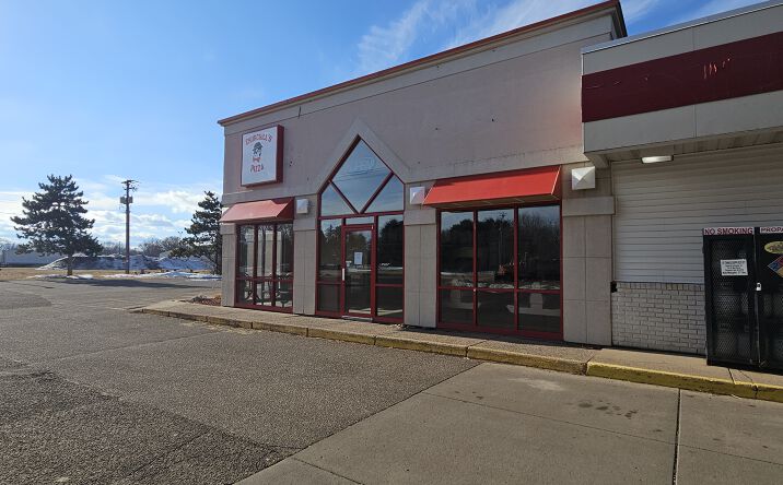 Pictures of Retail, Restaurant property located at 1456 Kennedy Rd, Chippewa Falls, WI 54729 for lease - image #1