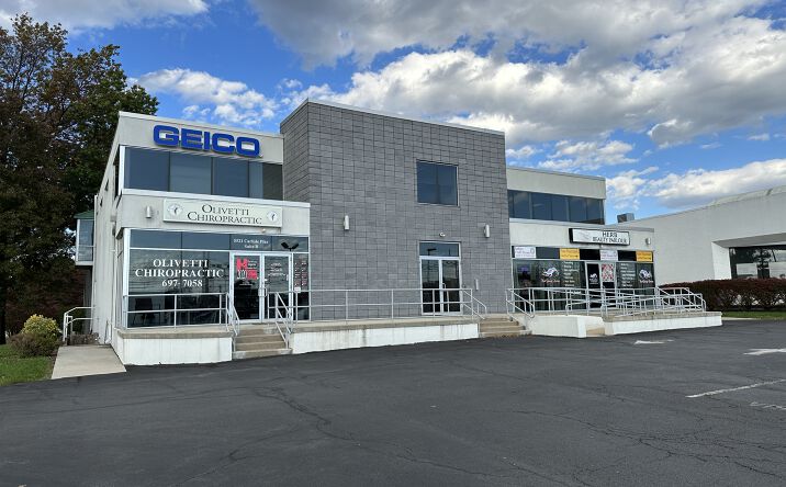 Pictures of Retail, Office property located at 5521 Carlisle Pike, Mechanicsburg, PA 17050 for lease - image #1