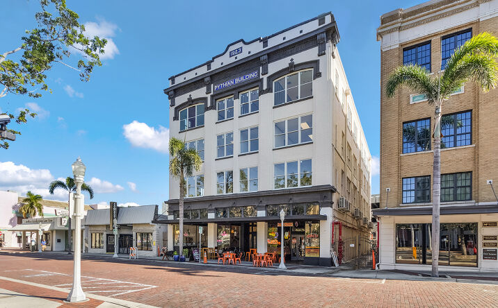 Pictures of Office property located at 1615 Hendry St, Fort Myers, FL 33901 for lease - image #1