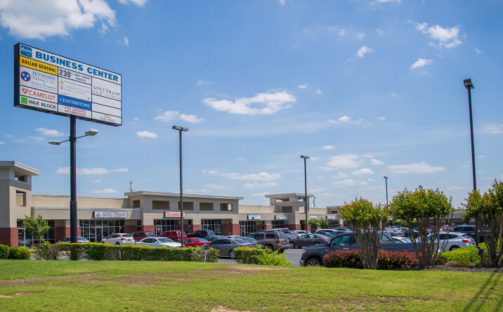 Pictures of Retail, Office property located at 230 E James Campbell Blvd, Columbia, TN 38401 for lease - image #1