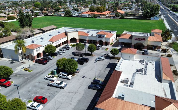 Pictures of Retail, Office, Restaurant property located at 4110 E Florida Ave, Hemet, CA 92544 for lease - image #1