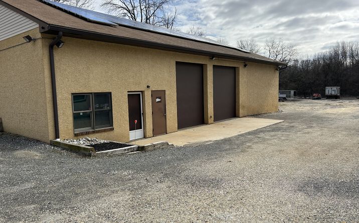 Pictures of Industrial property located at 142 Blackwood-Barnsboro Rd, Washington Township, NJ 08080 for lease - image #1