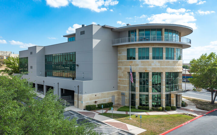 Pictures of Retail, Office property located at 5441 Babcock Rd, San Antonio, TX 78240 for lease - image #1