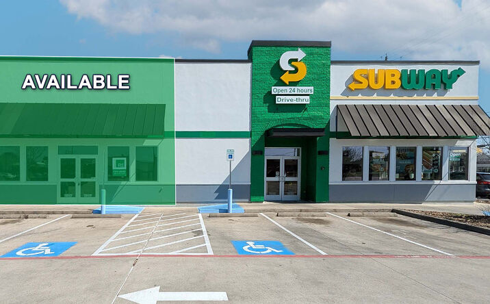 Pictures of Retail property located at 4979 Fairmont Pkwy, Pasadena, TX 77505 for lease - image #1