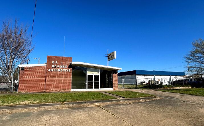 Pictures of Retail, Office, Industrial property located at 918 3rd Ave, Columbus, GA 31901 for lease - image #1