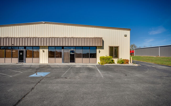 Pictures of Office property located at 302 Wesley St, Johnson City, TN 37601 for lease - image #1