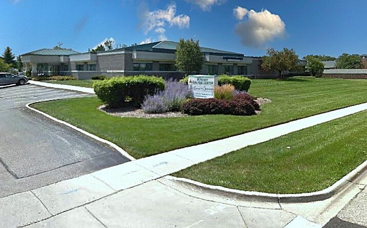 Pictures of Office property located at 4209 W Shamrock Ln, McHenry, IL 60050 for lease - image #1