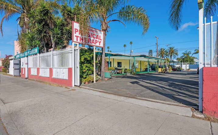Pictures of Retail, Office property located at 1954 Atlantic Ave, Long Beach, CA 90806 for lease - image #1