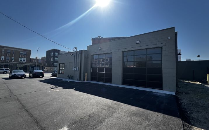 Pictures of Retail, Industrial, Special Purpose property located at 738 N Illinois St, Indianapolis, IN 46204 for lease - image #1