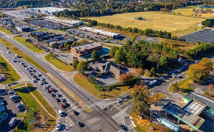 Pictures of Retail property located at 3425 Centerville Highway, Snellville, GA 30039 for lease - image #1