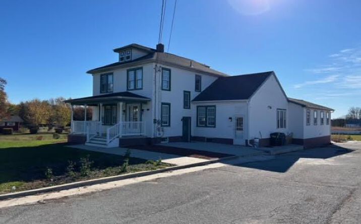 Pictures of Retail, Office, Industrial property located at 4493 York Rd, New Oxford, PA 17350 for lease - image #1