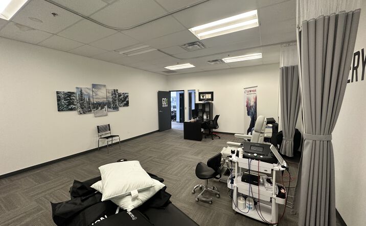 Pictures of Retail, Office property located at 5425 Landmark Pl, Greenwood Village, CO 80111 for lease - image #1