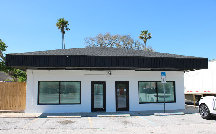Pictures of Retail, Office property located at 2180 N Hercules Ave, Clearwater, FL 33763 for lease - image #1