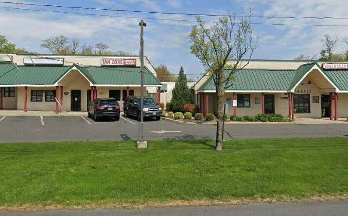 Pictures of Retail property located at 1351 Route 38, Hainesport, NJ 08036 for lease - image #1