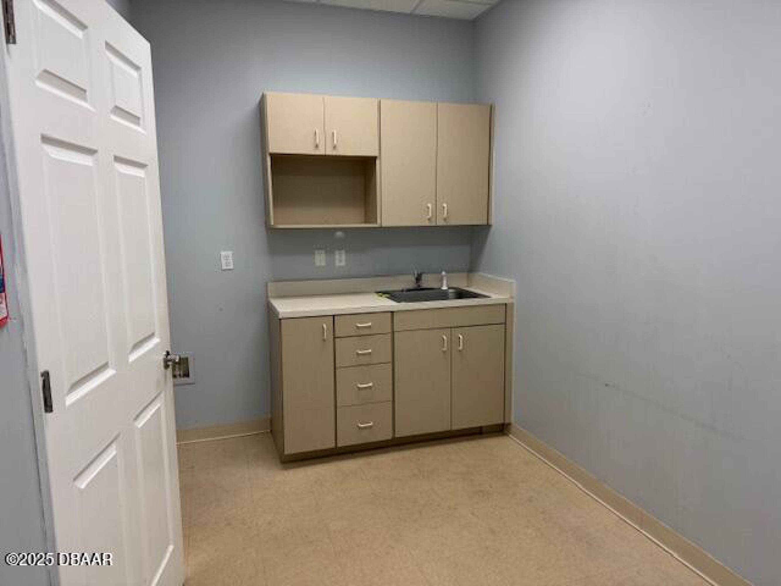 927 Beville Road #7, South Daytona, FL 32119 | Crexi.com