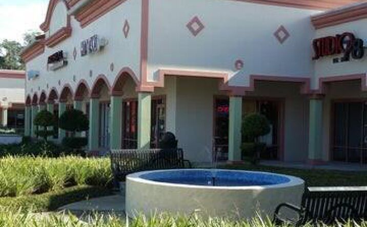 Pictures of Office, Retail property located at 927 Beville Road 7, South Daytona, FL 32119 for lease - image #1