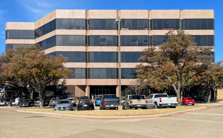 Pictures of Office property located at 1600 Airport Fwy, Bedford, TX 76022 for lease - image #1