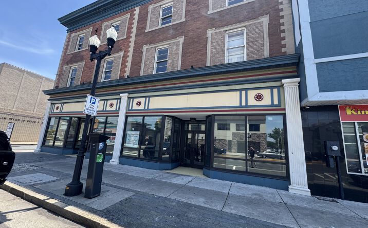 Pictures of Retail property located at 1600 Atlantic Ave, Atlantic City, NJ 08401 for lease - image #1