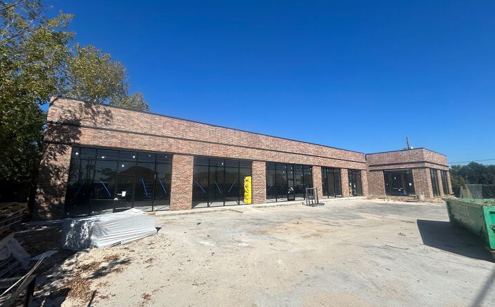 Pictures of Retail property located at 1702 W 34th St, Houston, TX 77018 for lease - image #1