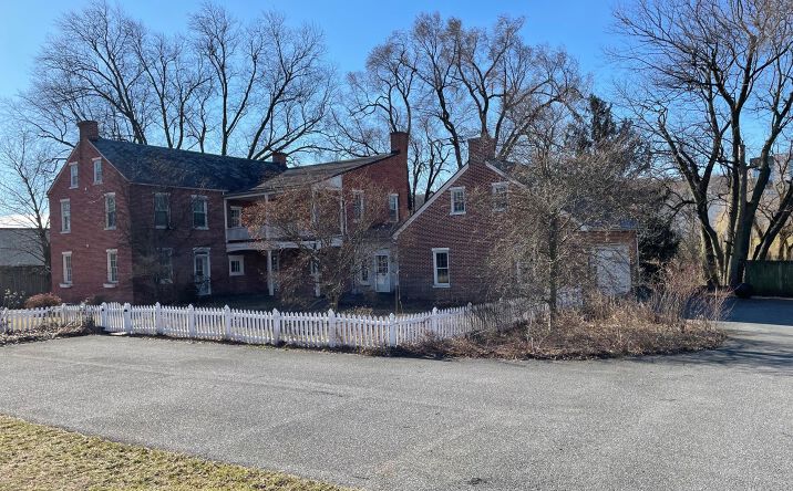 Pictures of Office property located at 2860 Yellow Goose Rd, Lancaster, PA 17601 for lease - image #1