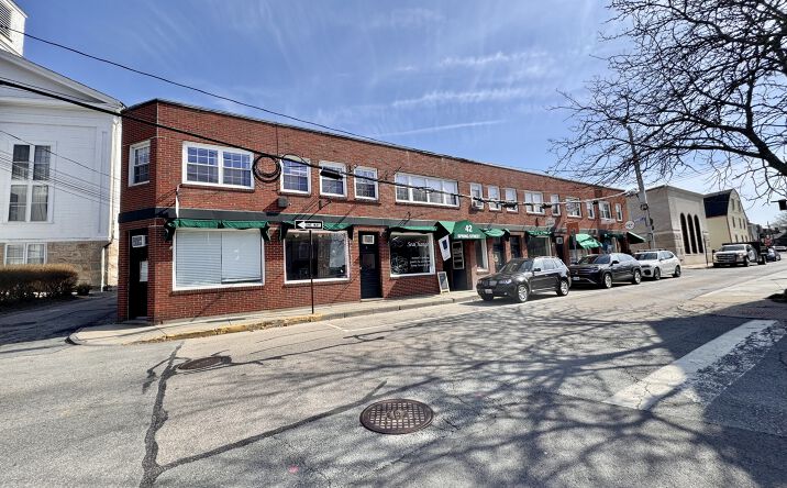 Pictures of Retail, Office property located at 42 Spring St, Newport, RI 02840 for lease - image #1