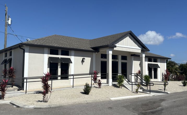 Pictures of Office property located at 3503 14th St W, Bradenton, FL 34205 for lease - image #1