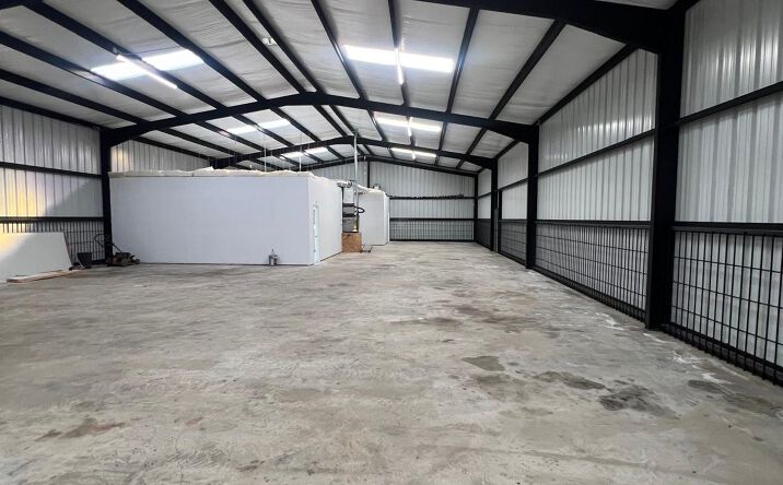 Pictures of Retail, Office, Industrial property located at 3521 Jensen Dr, Houston, TX 77026 for lease - image #1