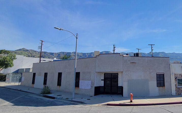 Pictures of Industrial property located at 3238 N San Fernando Blvd, Burbank, CA 91504 for lease - image #1