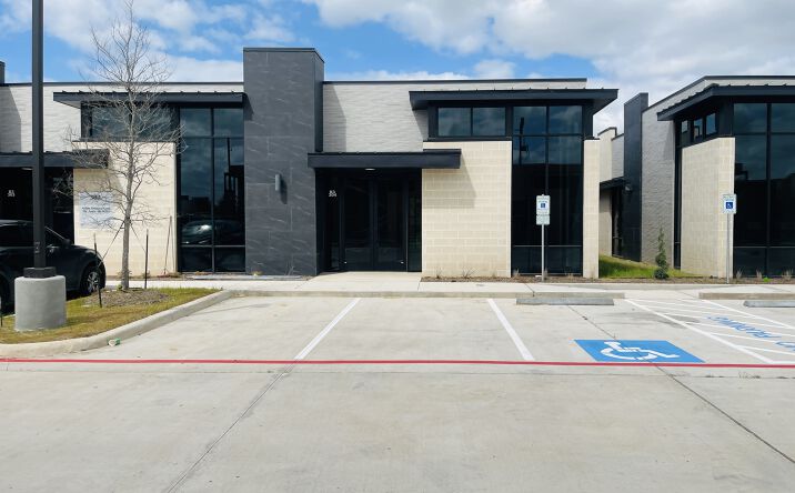 Pictures of Office property located at 7102 Tarrington Ave, Sugar Land, TX 77479 for lease - image #1