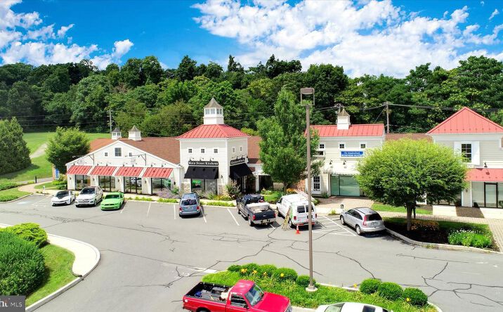 Pictures of Retail, Office property located at 345 West Main Street, Leola, PA 17540 for lease - image #1