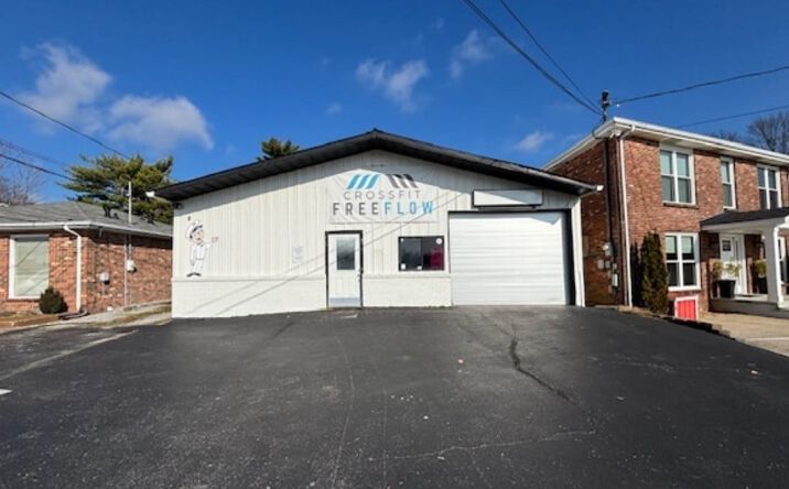 Pictures of Industrial property located at 1115 Lakeview Dr, Franklin, TN 37067 for lease - image #1