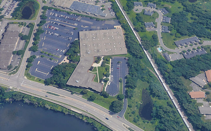 Pictures of Industrial property located at 5101 Shady Oak Rd, Hopkins, MN 55343 for lease - image #1