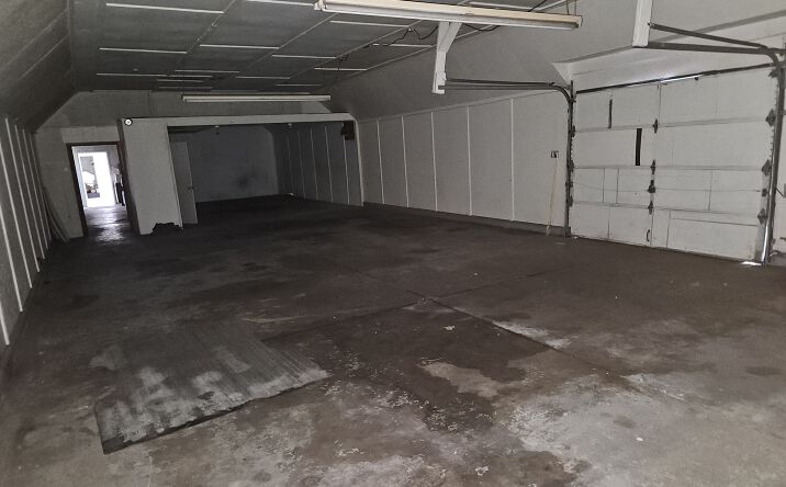Pictures of Office, Industrial, Special Purpose property located at 13608 Hangar Rd, Lawrenceville, IL 62439 for lease - image #1