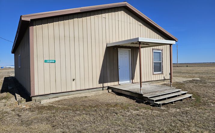 Pictures of Office, Industrial, Special Purpose property located at 12898 Warehouse Rd, Lawrenceville, IL 62439 for lease - image #1