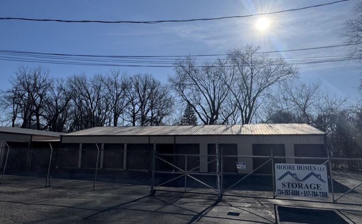 Pictures of Industrial property located at 3011 Tremainsville Rd, Toledo, OH 43613 for lease - image #1