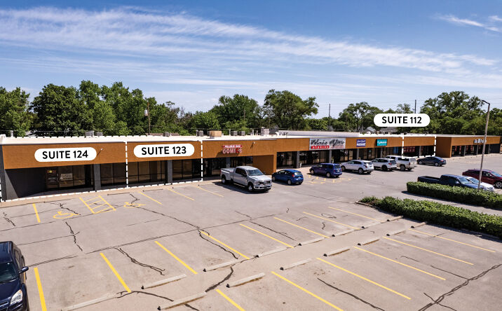 Pictures of Retail property located at 4800 W Maple St, Wichita, KS 67209 for lease - image #1