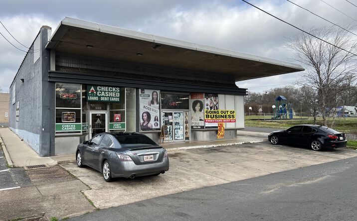 Pictures of Retail property located at 3006 Highland Ave, Shreveport, LA 71104 for lease - image #1