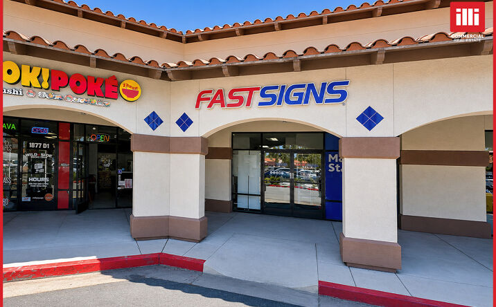 Pictures of Retail property located at 1701 E Daily Dr, Camarillo, CA 93010 for lease - image #1